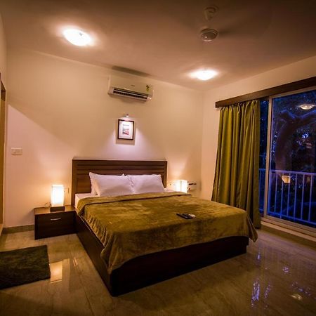 Pinnacle Holiday Homes Arpora Esterno foto