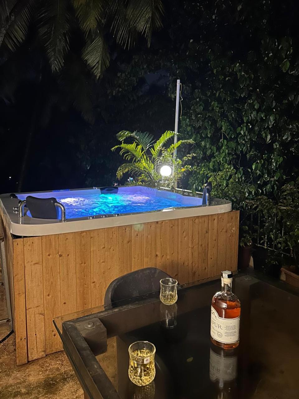 Pinnacle Holiday Homes Arpora Esterno foto