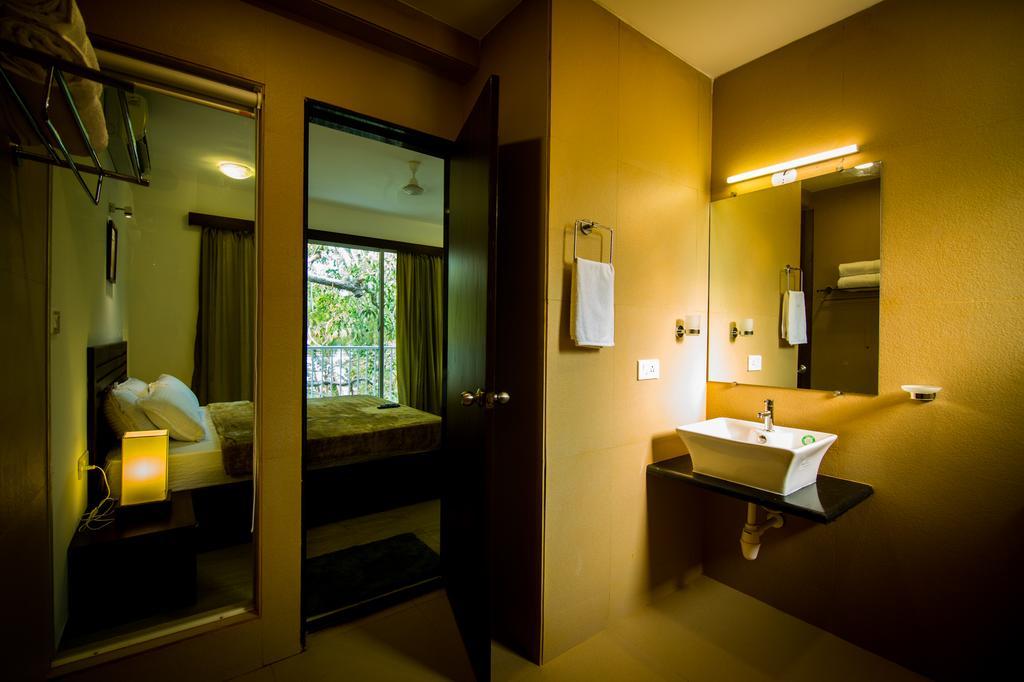 Pinnacle Holiday Homes Arpora Esterno foto