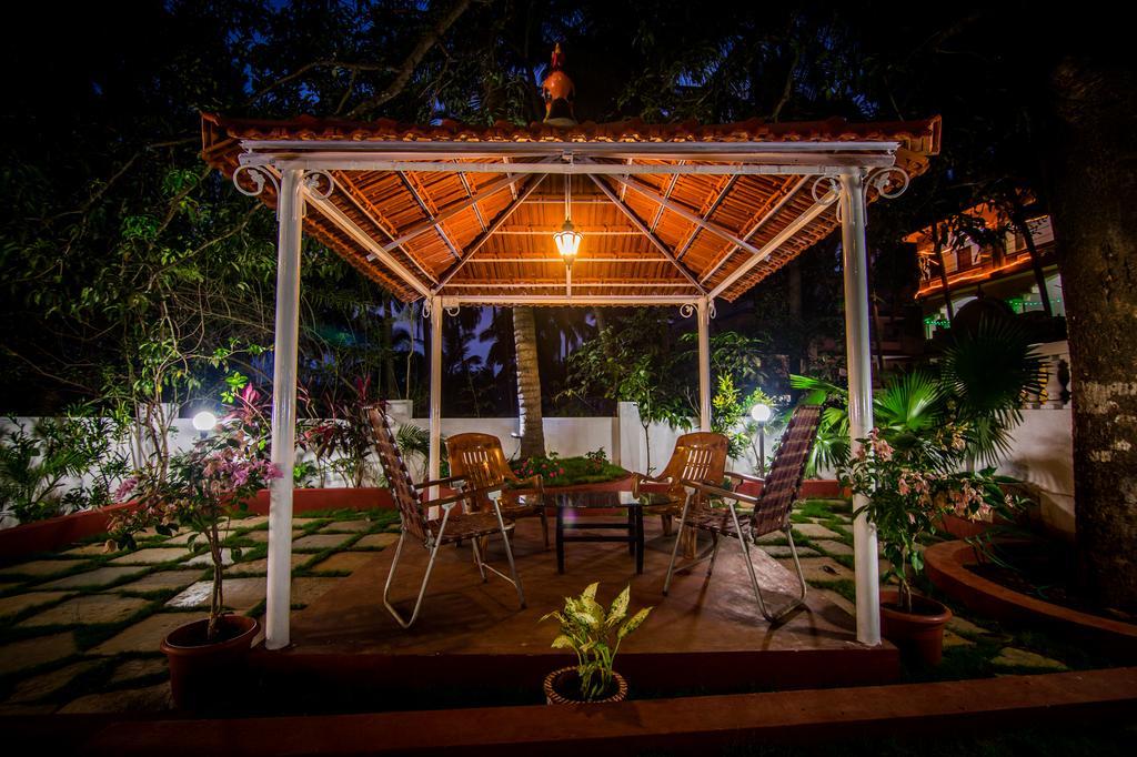 Pinnacle Holiday Homes Arpora Esterno foto
